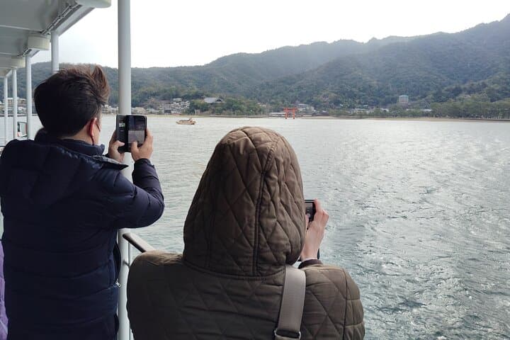 Itsukushima Shrine Guided Walk: 90-Minute Miyajima Cultural Tour photo 3