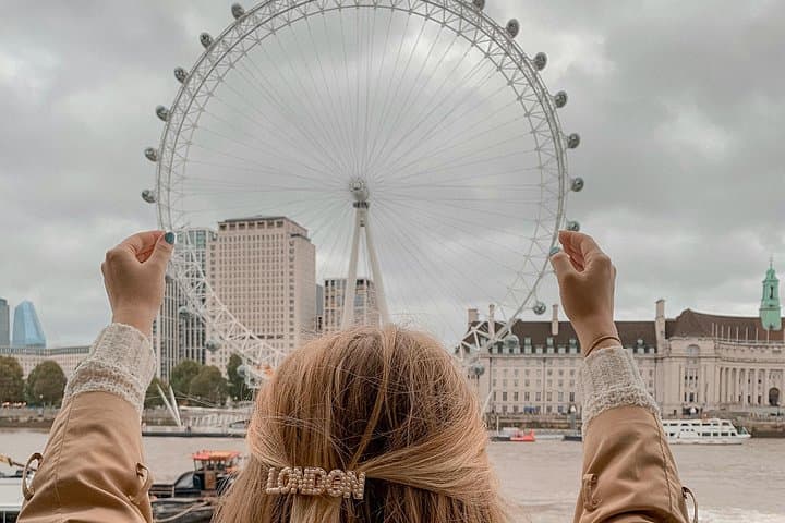 London Eye Professional Photoshoot — Capture Iconic South Bank Views photo 2