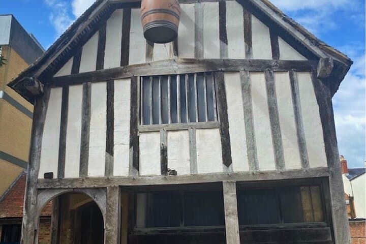 Explore Southampton: Self-Guided Scavenger Hunt and City Sights Walk photo 3