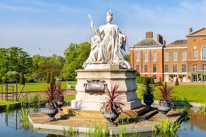 Royal Kensington Walking Tour: Kensington Palace to Royal Albert Hall photo 2