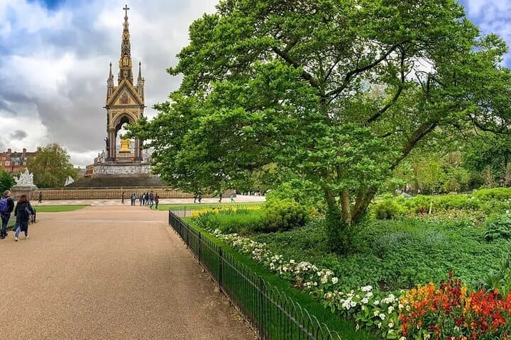 Royal Kensington Walking Tour: Kensington Palace to Royal Albert Hall photo 5