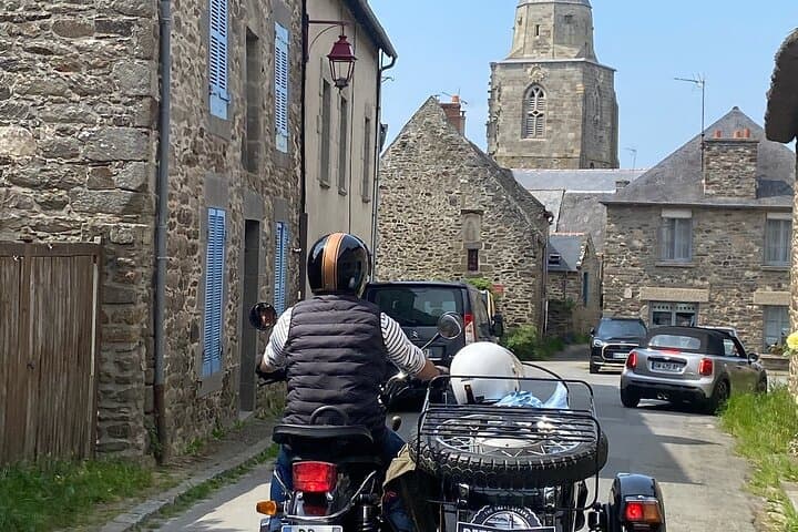 Saint-Malo Vintage Sidecar Tour: Saint-Servan, Aleth & Ramparts in 50 Minutes photo 4