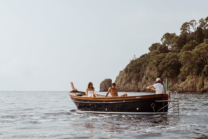 Private Boat Tour on the Portofino Riviera — San Fruttuoso, Punta Chiappa & Camogli