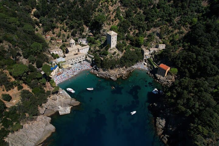 Private Boat Tour on the Portofino Riviera — San Fruttuoso, Punta Chiappa & Camogli photo 2