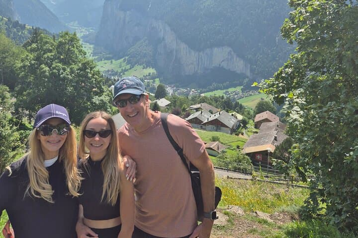 Wengen Countryside Walk: Easy Family Hike, Raclette & Alpine Views photo 5