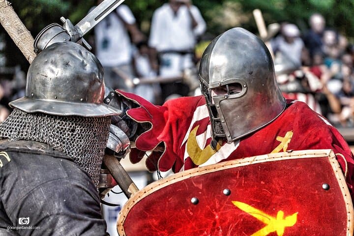 A Knight's Day in Istanbul: Kadıköy Buhurt & Medieval Sword Experience photo 2