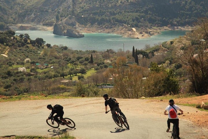 Granada to Sierra Nevada E‑Bike: Villages, Wildlife & Mountain Lakes photo 1