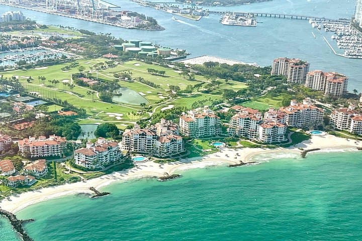 Private 40-Minute South Beach Airplane Tour — Miami Aerial Views photo 5