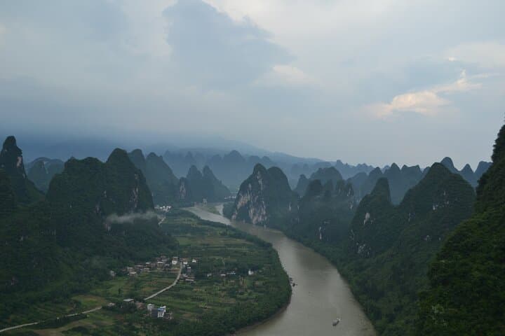 Guilin 2-Day: Longji Rice Terraces, Li River & Xianggong Hill Essentials photo 2