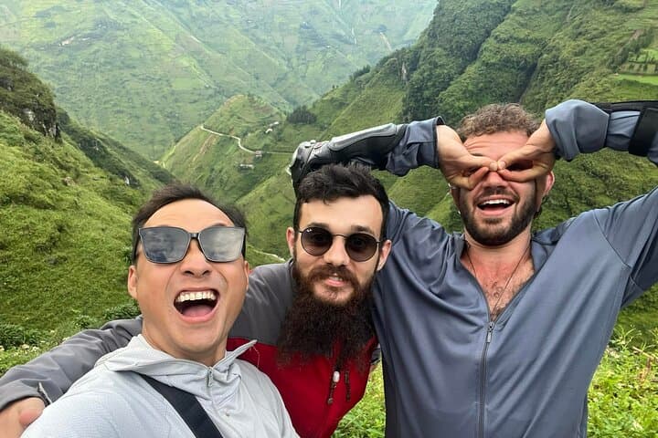 4-Day Ha Giang Loop Reverse Motorbike Tour with Homestays & Nho Que Cruise photo 3