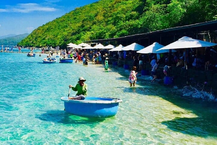 Snorkeling Mun Island & Mud Bath Day Trip from Nha Trang: Coral, BBQ & Relaxation photo 5
