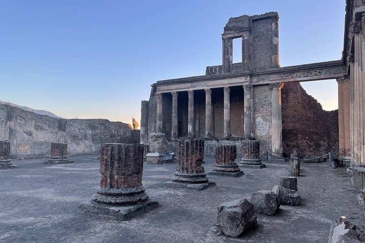 Private Pompeii and Wine Tasting Day Trip from Rome — All-Inclusive