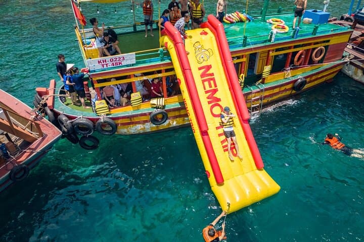 Nha Trang Island Adventure: Snorkel, Floating Bar & BBQ in Nha Trang Bay photo 3