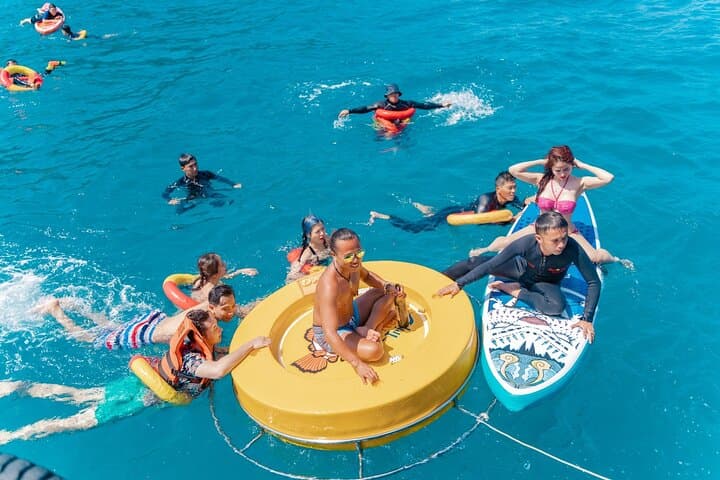 Nha Trang Island Hopping: Snorkel, BBQ & Floating Bar Tour photo 6