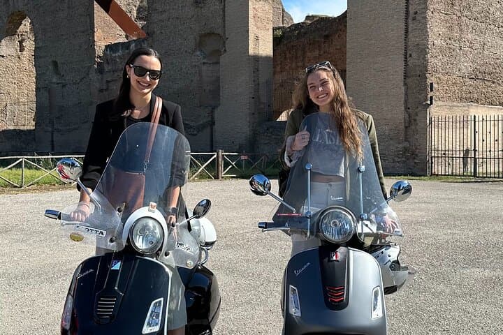 Rome by Vespa: Guided Scooter Tour with Photo Shoot photo 5