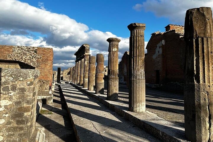 Skip-the-Line Pompeii and Mount Vesuvius Small-Group Day Trip from Sorrento photo 2