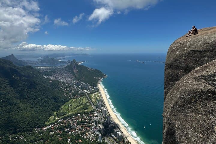 Conquer Pedra da Gavea: Rio’s Most Challenging Seaside Monolith Hike photo 5
