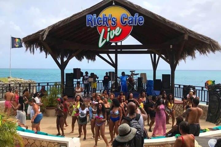 Explore Negril: Seven Mile Beach to Rick's Cafe photo 3