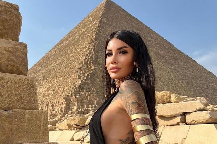 Cairo Layover Tour: See the Pyramids & Egyptian Museum in One Day photo 4
