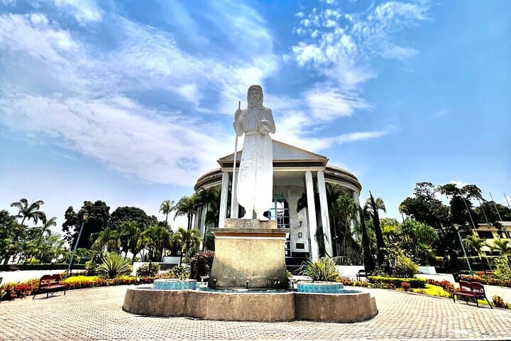 Explore Brazzaville: Cultural and Historical Guided Tour Along the Congo River