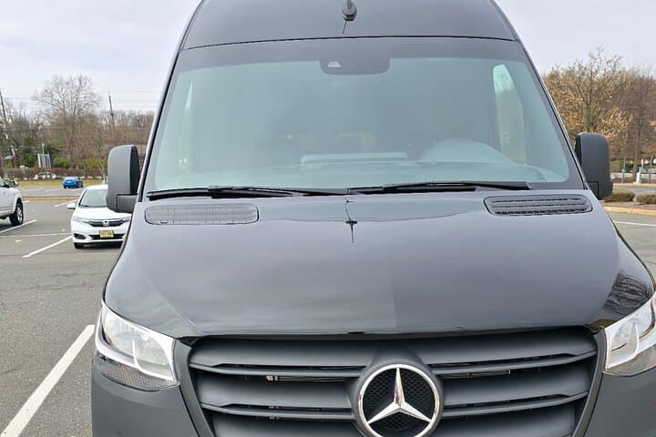Private Express Limo & Car Service in New York — Fast Airport Transfers and City Rides photo 5