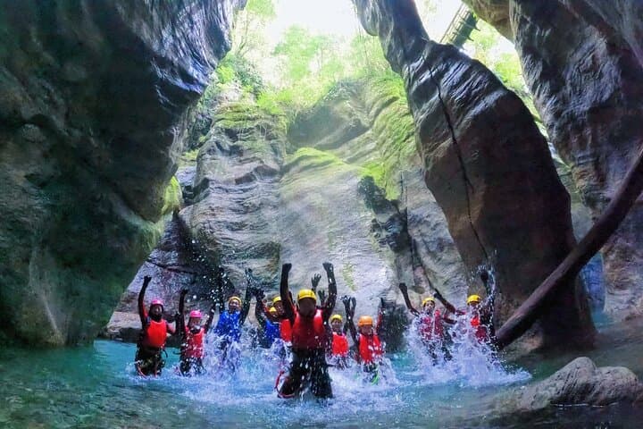 Canyoning in Niyodogawa Gorge: Blue-Water Canyons, Jumps & Abseils photo 5