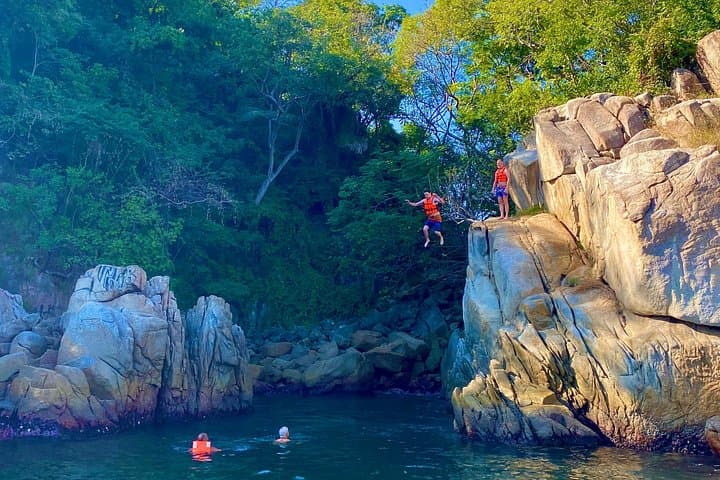 Snorkel Los Arcos & Hike to Quimixto Waterfall — Full-Day Ocean and Jungle Adventure photo 4