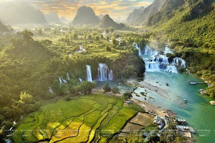 3-Day Ba Be Lake & Ban Gioc Waterfall Weekend from Hanoi photo 3