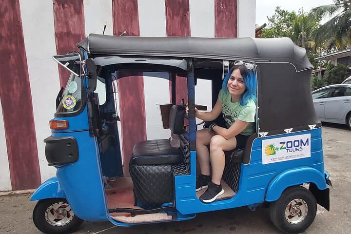 Colombo Tuk‑Tuk City Tour with Lunch or Dinner — All‑Inclusive Experience photo 3