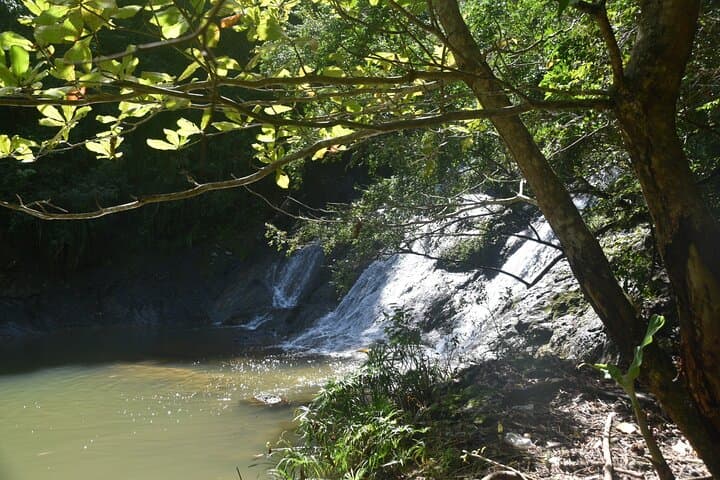 Hidden Waterfalls Bouldering Hike from San Juan