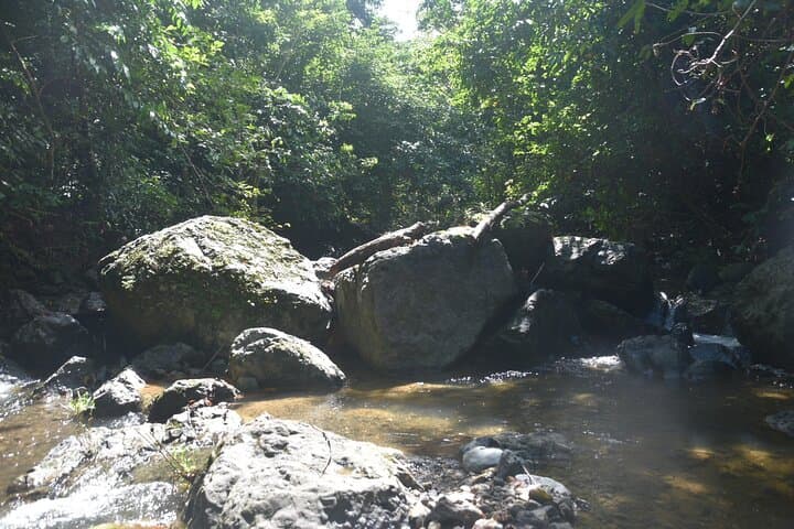 Hidden Waterfalls Bouldering Hike from San Juan photo 6