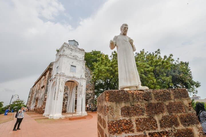 Malacca and Port Dickson Day Tour with Dickson Dragon Cruise: Heritage, Beaches & Sunset Sail