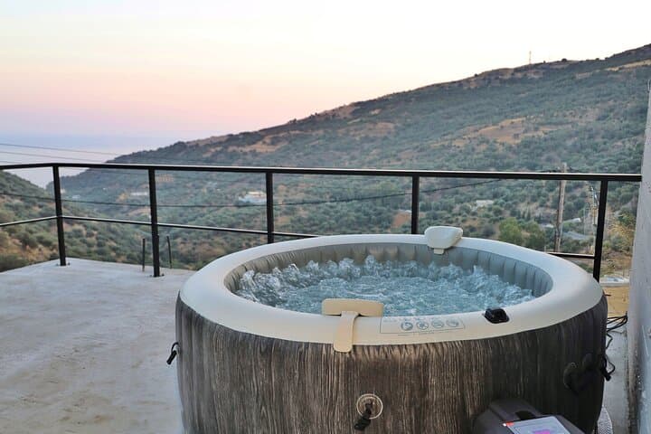 Sleep Under the Cretan Stars: Rooftop Overnight in Rodakino photo 5