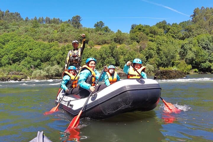 River Minho Rafting in Melgaço — Family-Friendly Rapids & Swim Stops photo 4