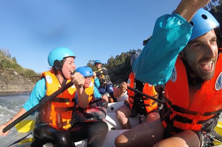 River Minho Rafting in Melgaço — Family-Friendly Rapids & Swim Stops photo 5