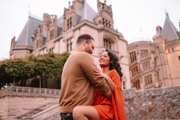Asheville Private Vacation Photoshoot: Local Photographer, Iconic Backdrops photo 2