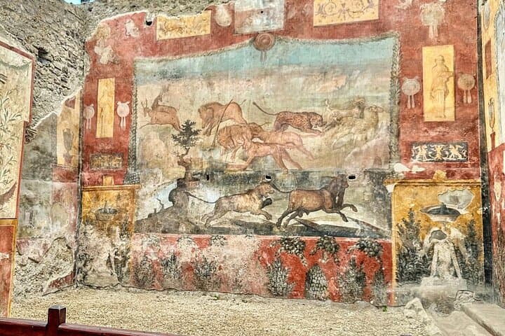 Pompeii and Naples Street Food Day Tour: Ruins, Pizza & Market Flavors photo 2