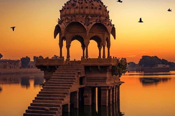 Golden Triangle 5-Day Private Tour: Delhi, Agra & Jaipur Highlights