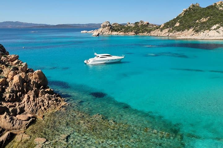 Private Yacht Tour in Palau — La Maddalena Archipelago Day Cruise photo 4
