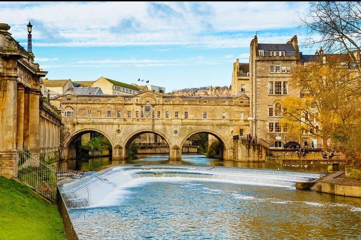 Full-Day Private Tour from London: Stonehenge, Bath & Cotswolds in One Day photo 6