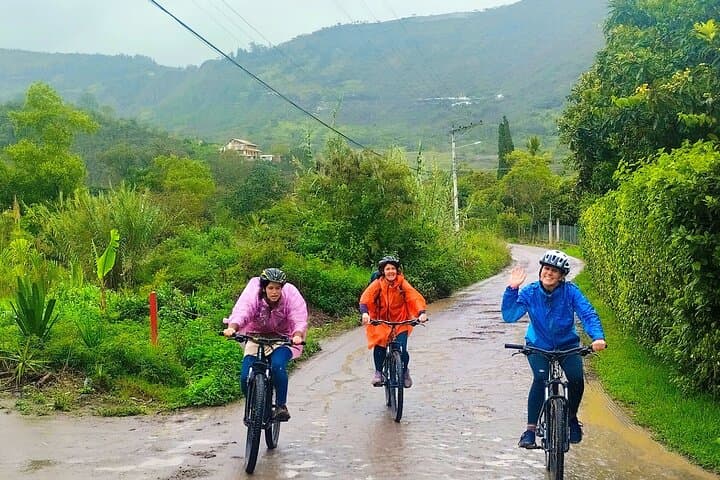 Descent of the Andes: 25-Mile MTB Downhill from Cuenca photo 4