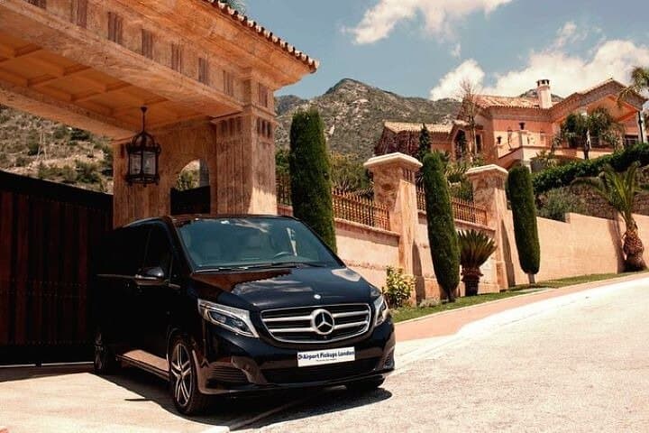 Heathrow to Central London VIP Private Transfer - Fast Private Airport Arrival photo 5