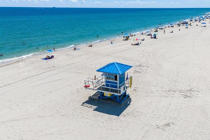 Walk the Hollywood Beach Broadwalk: Miami’s 2.5-Mile Oceanfront Promenade photo 5