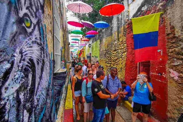 Getsemaní Private Walking Tour: Street Art, History & Hidden Courtyards in Cartagena photo 4
