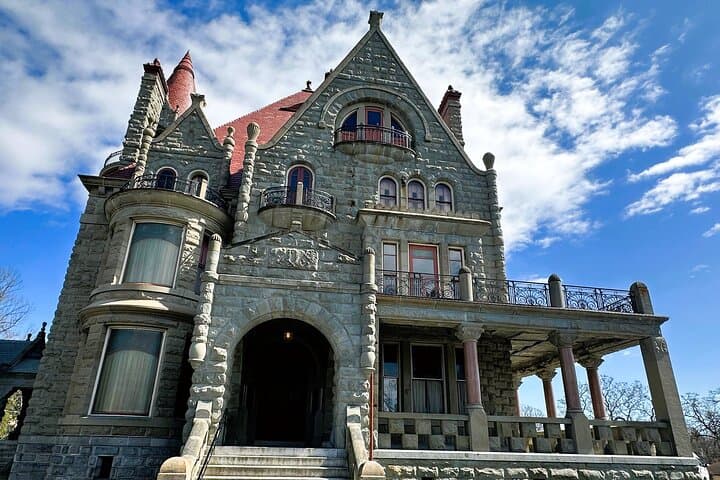 Victoria Express: 2-Hour Private Day or Night Highlights Tour photo 5