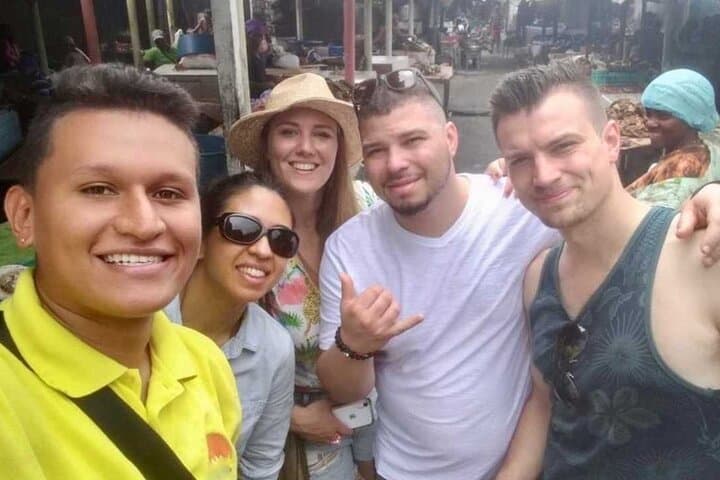 Bazurto Market Fruit Tasting & Typical Lunch — Cartagena Authentic Market Tour photo 5
