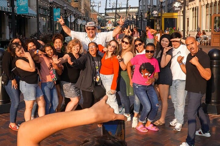 Pedal Pub Detroit: Social Bike Tour Along Comerica Park & Riverfront photo 5