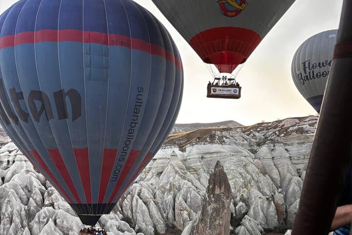 Sunrise Hot Air Balloon Over Cappadocia: Göreme Flight & Practical Tips photo 2
