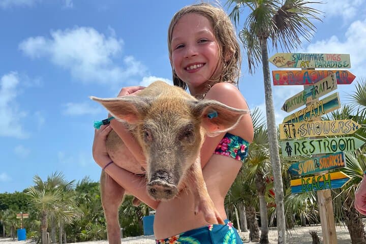Private 40ft Boat Adventure to Rose Island — Snorkel, Turtles & Private Beaches photo 3