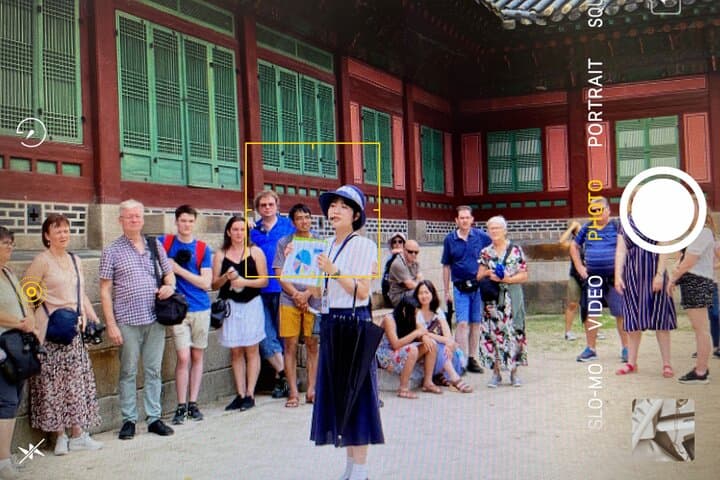 Gyeongbokgung Unveiled: Private Palace Walk with a Former Official Guide photo 5